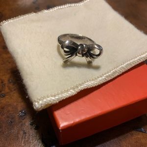 James Avery Size 10 Bow Ring